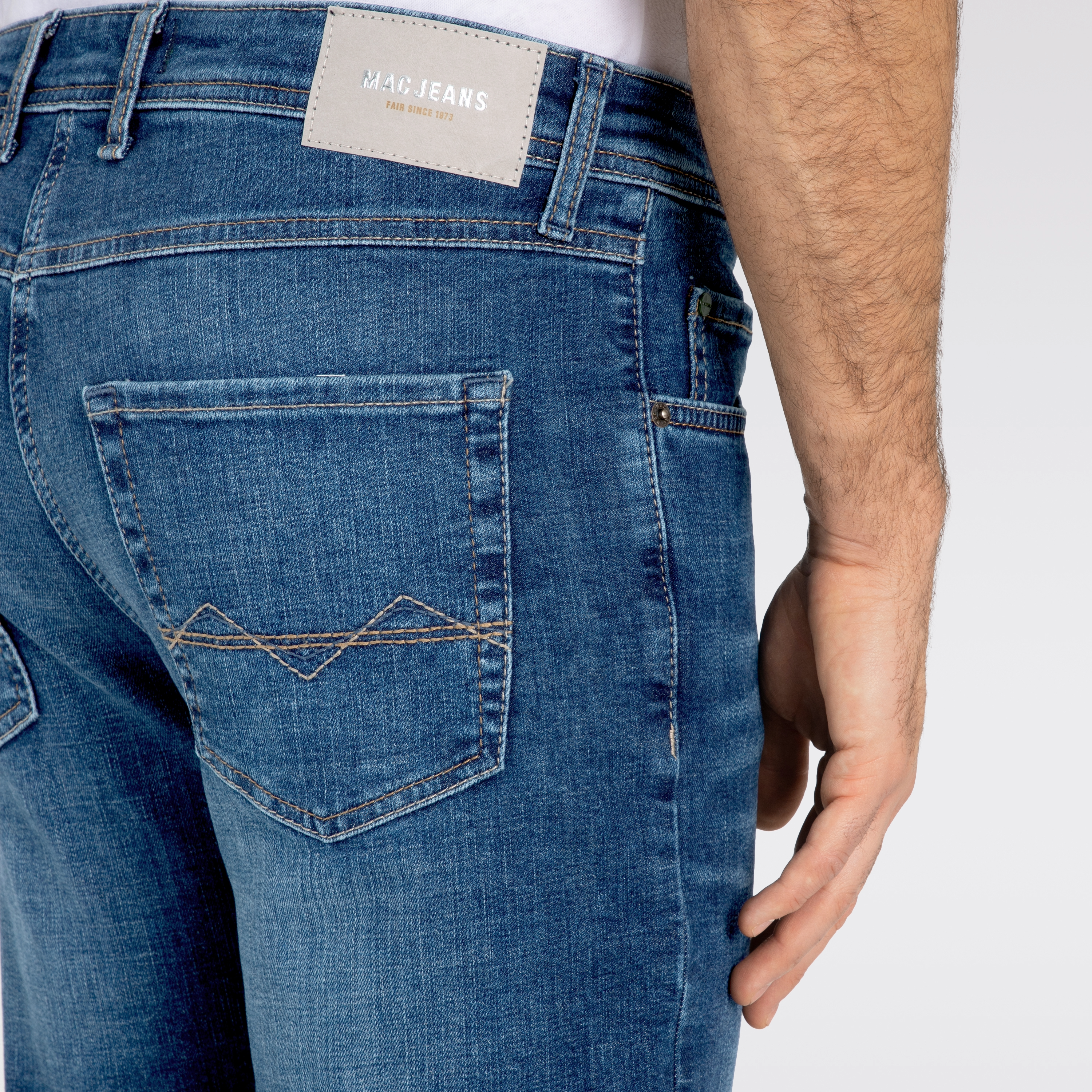 Mac Arne Straight Fit Denim Jeans - Dark Blue Authentic