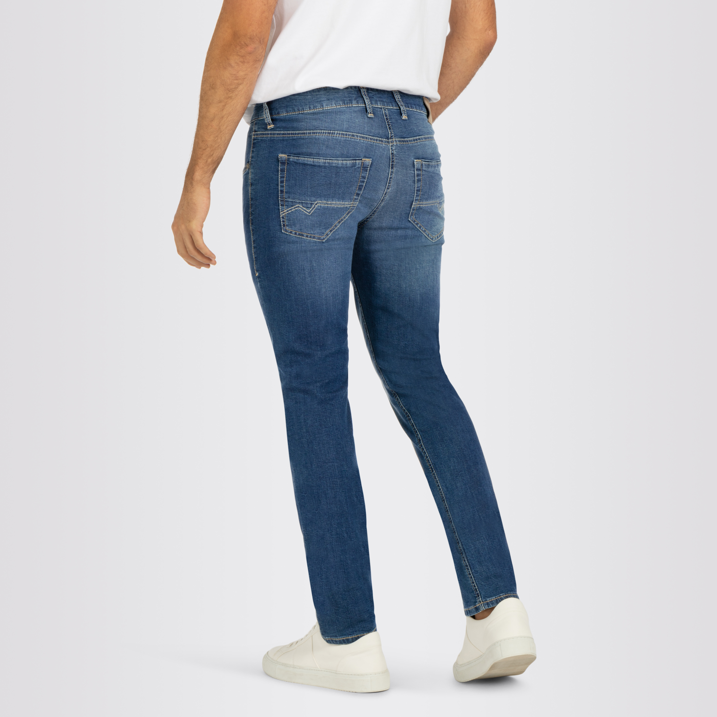 Mac Arne Pipe Light-Weight Denim Jeans - Mid Blue Authentic