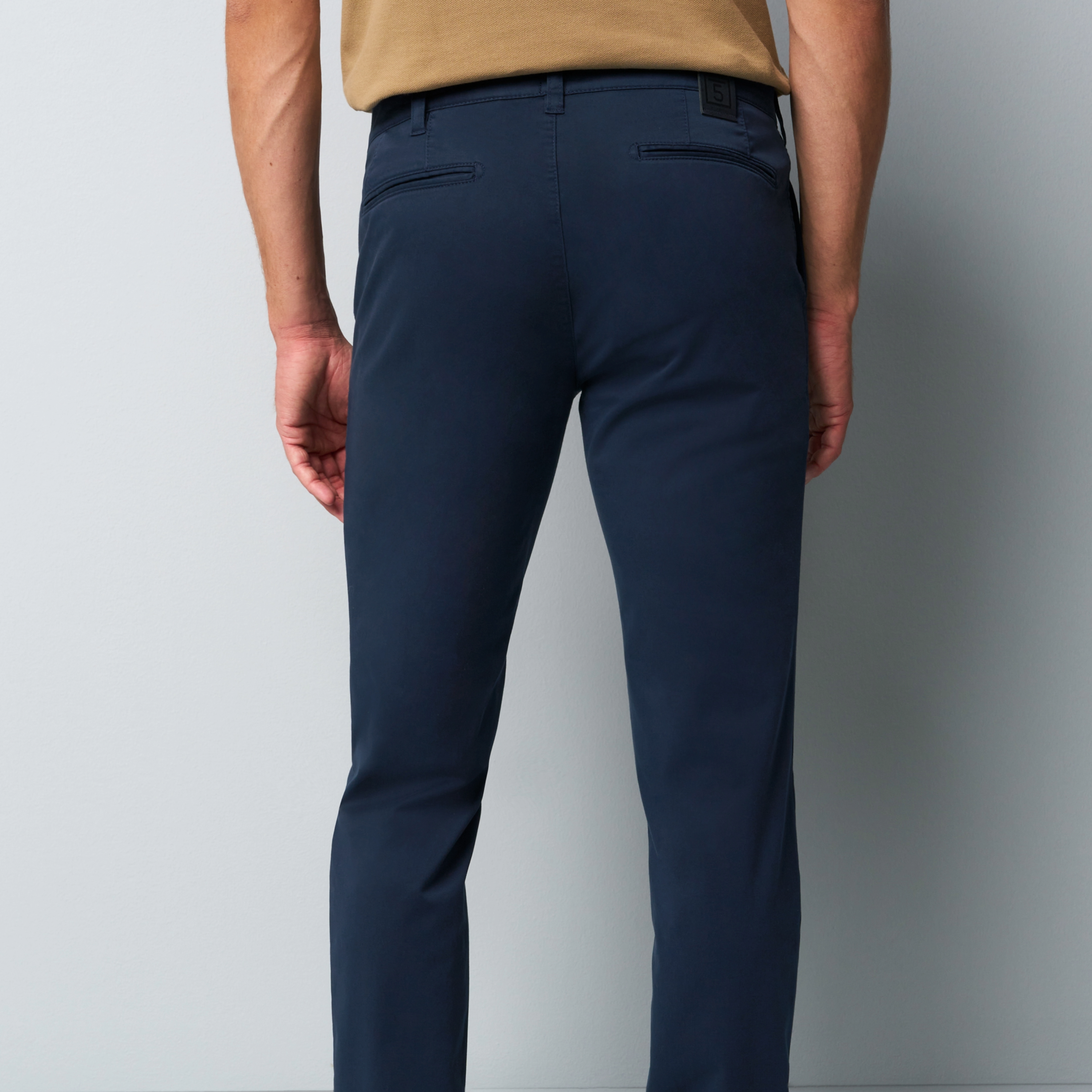 M5 by Meyer Light Twill Slim Fit Chinos - Navy