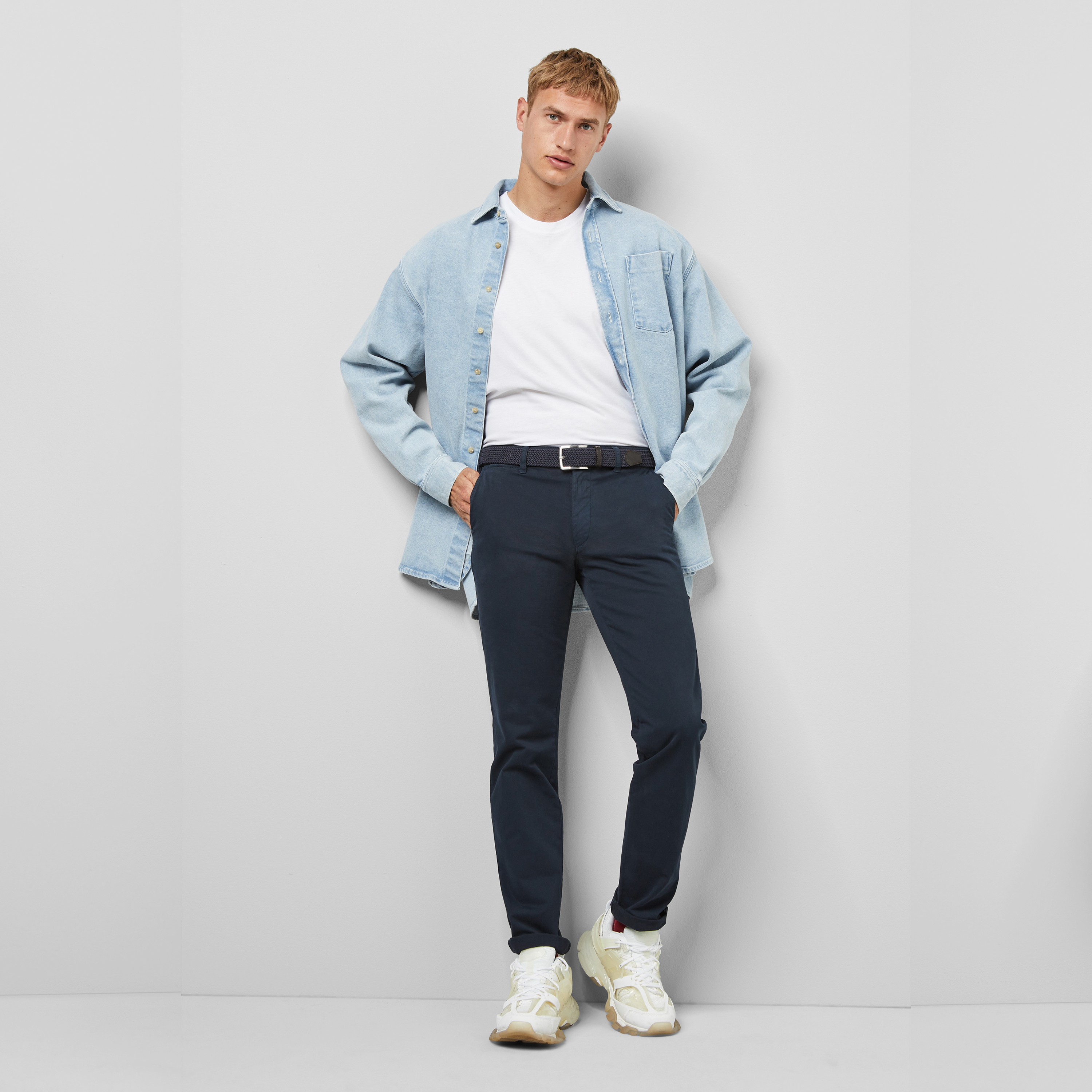 M5 by Meyer Slim Fit Chinos - Navy