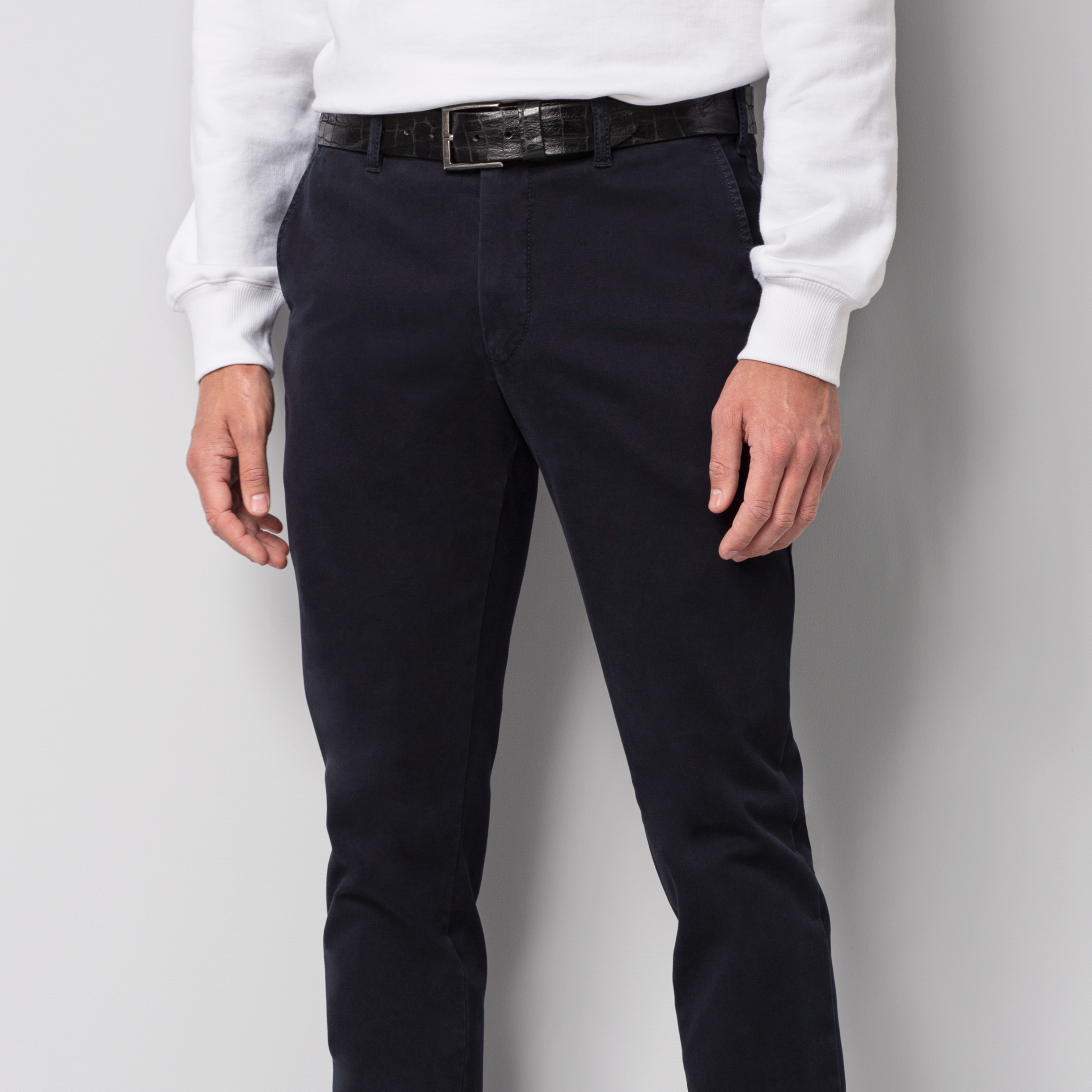 M5 High Performance Satin Straight Fit Jeans - Navy