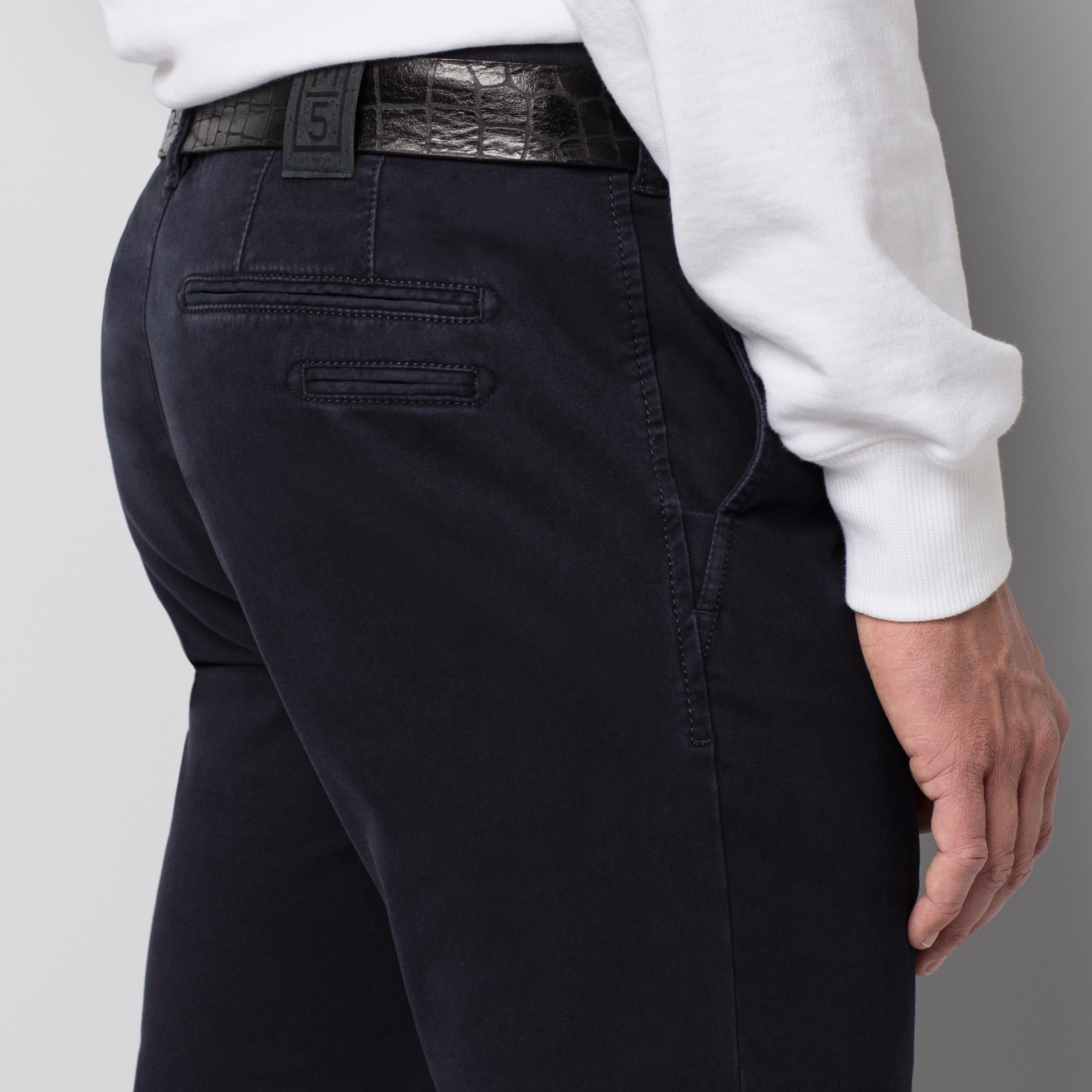 M5 High Performance Satin Straight Fit Jeans - Navy