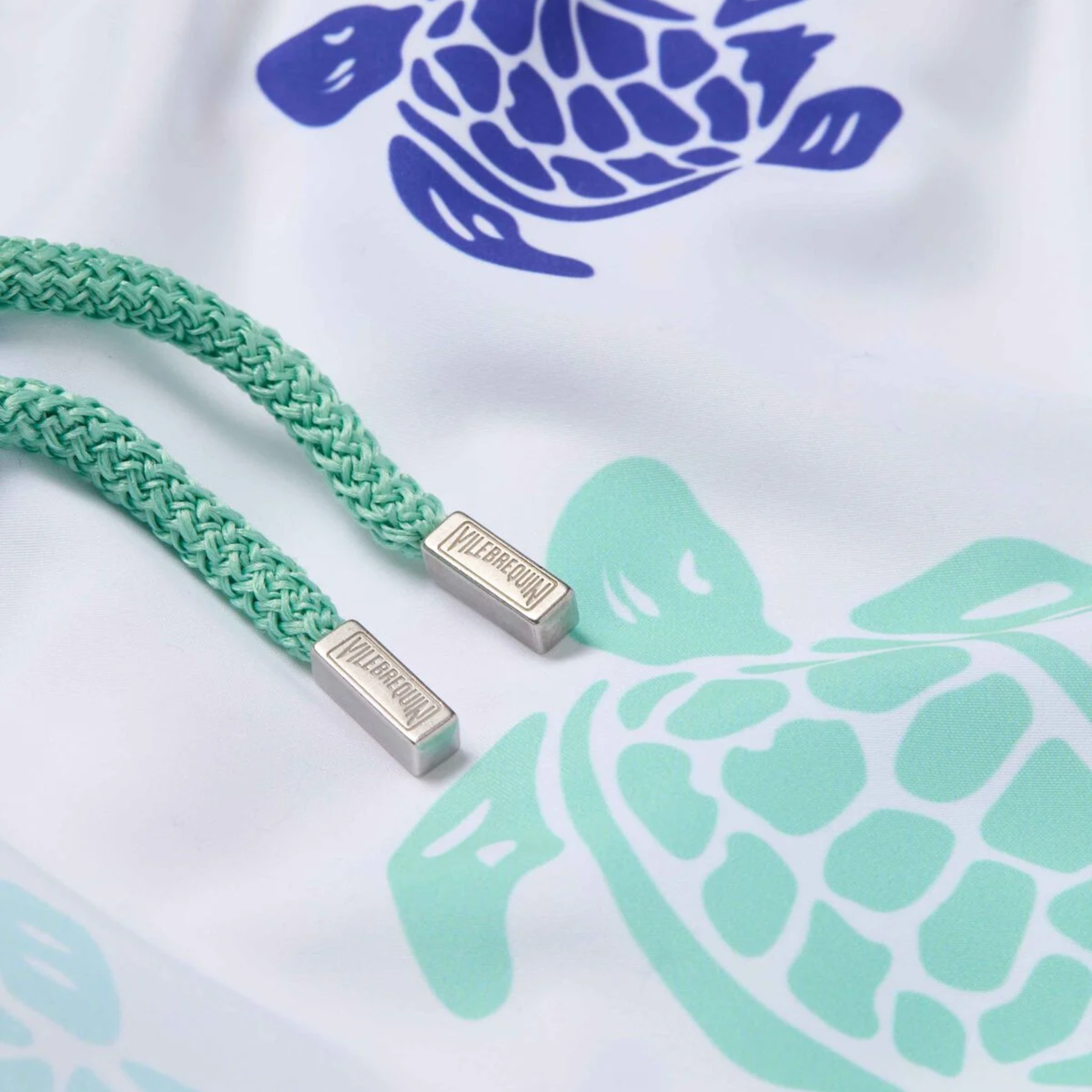 Vilebrequin Moorea Tortues Multicolores Classic Swim Shorts - White