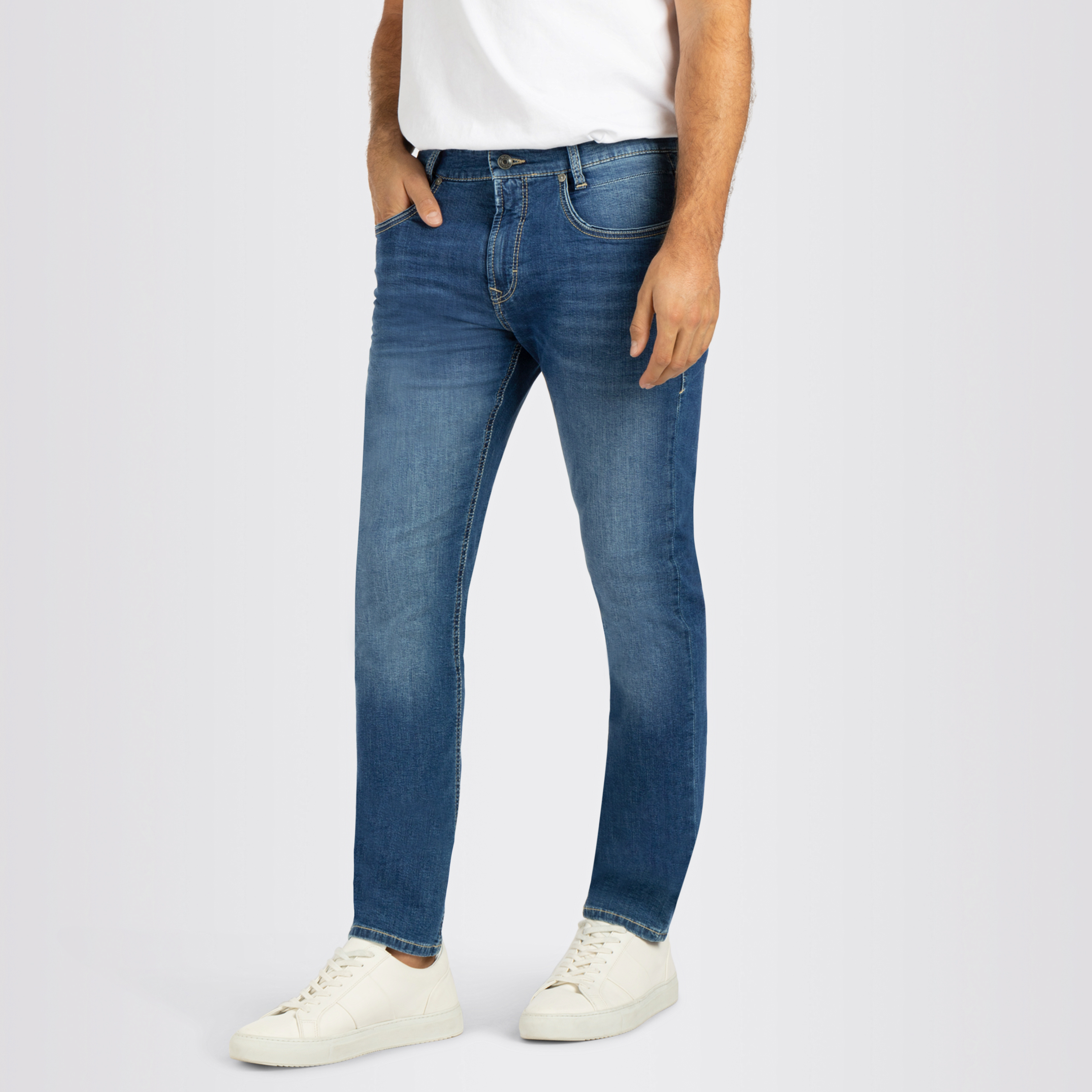 Mac Arne Pipe Light-Weight Denim Jeans - Mid Blue Authentic