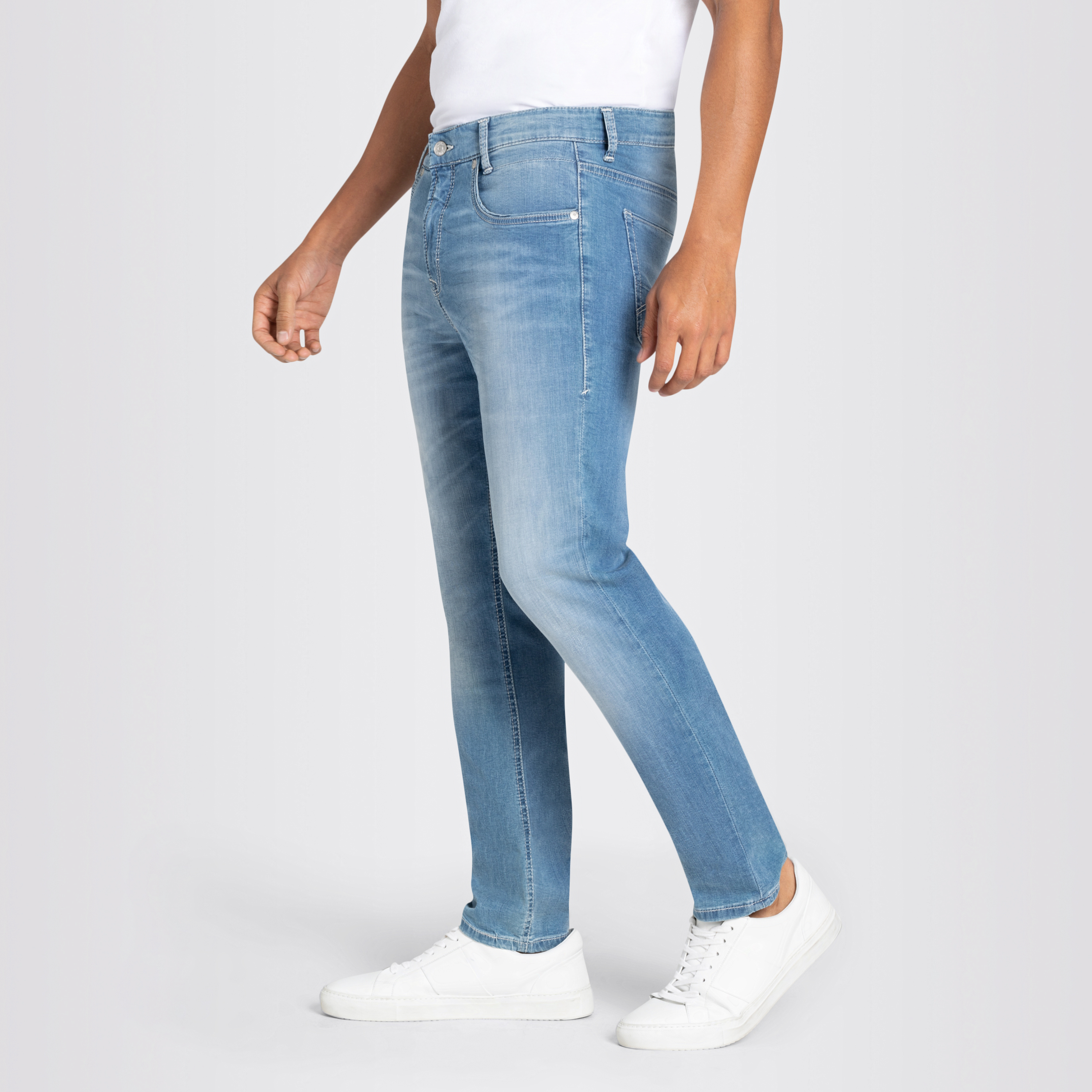 Mac Arne Pipe Light Weight Denim Jeans - Light Blue Authentic