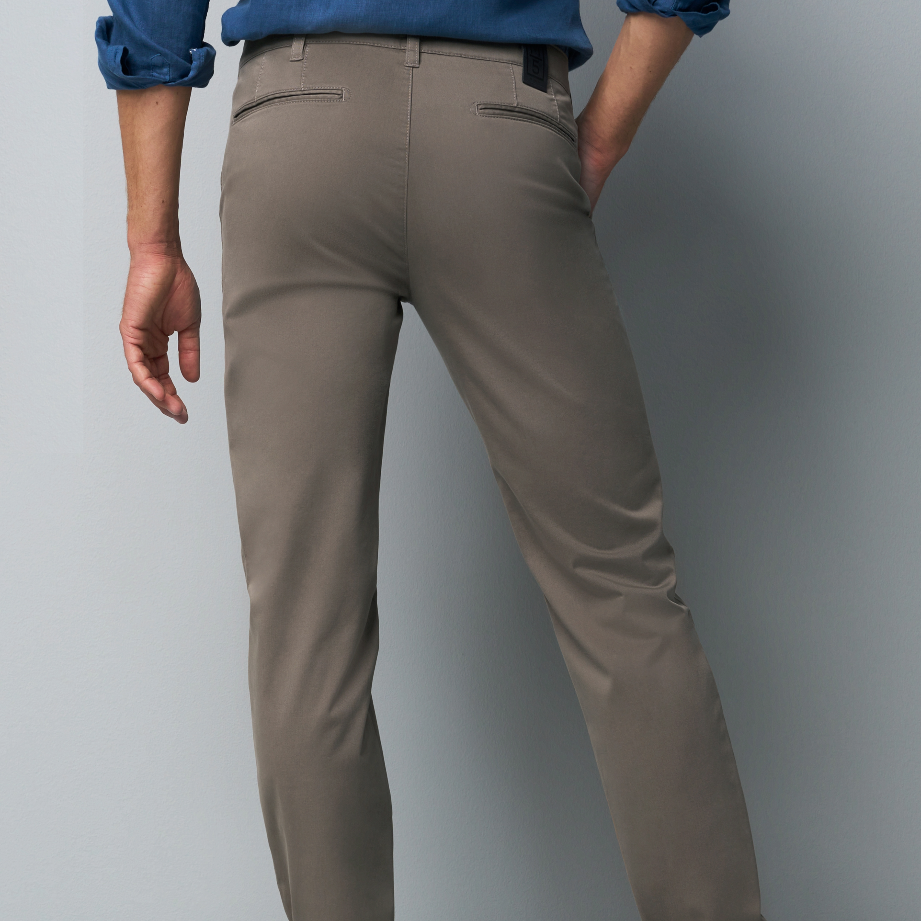 M5 by Meyer Light Twill Slim Fit Chinos - Taupe