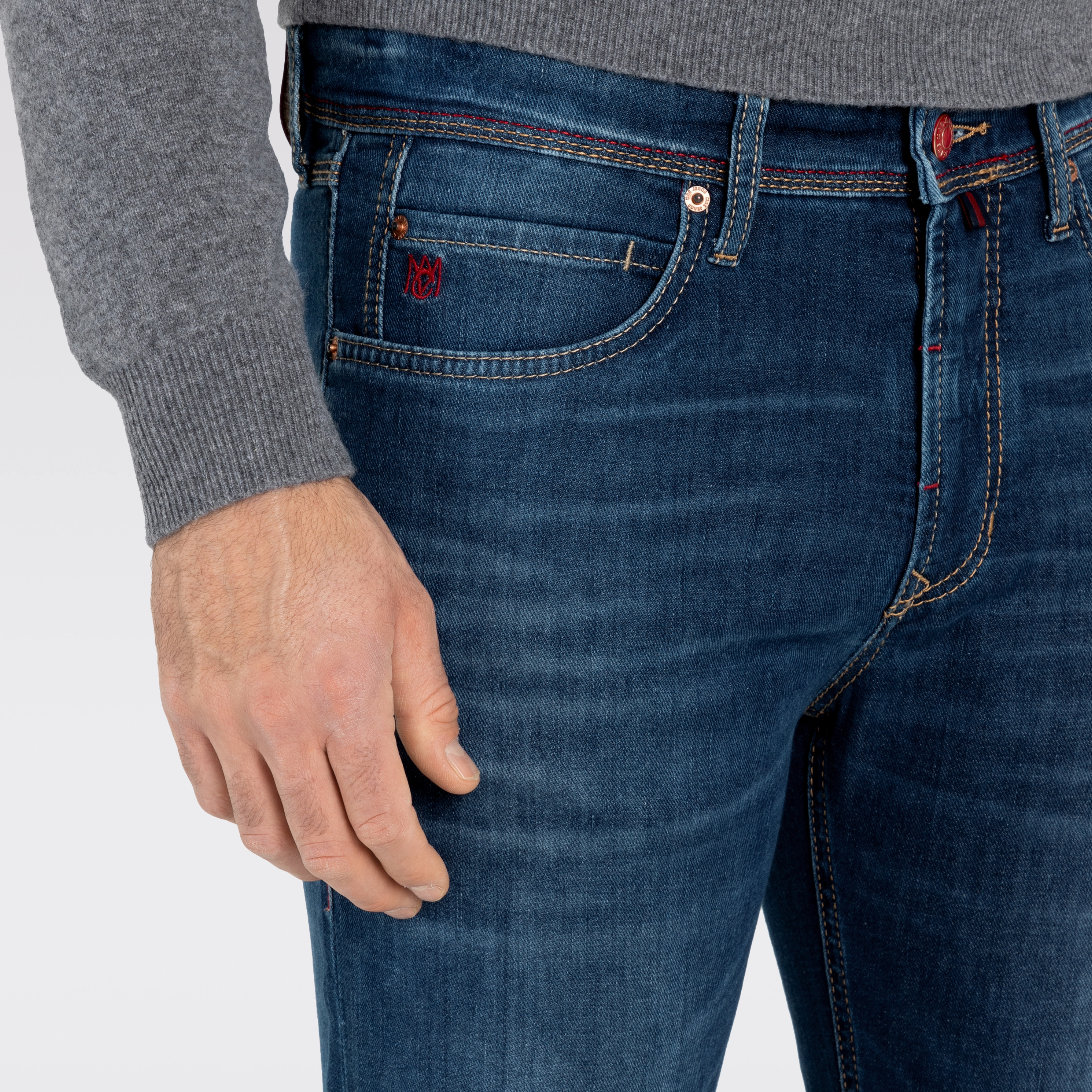 Mac Arne Straight Fit Denim Jeans - Blue Light Used