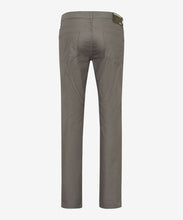 Load image into Gallery viewer, BRAX Chuck Hi-Flex Two Tone Tech Jeans in Olive Green 81-3308
