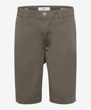 Load image into Gallery viewer, BRAX Bozen Ultralight Shorts in Dark Beige 82-1858
