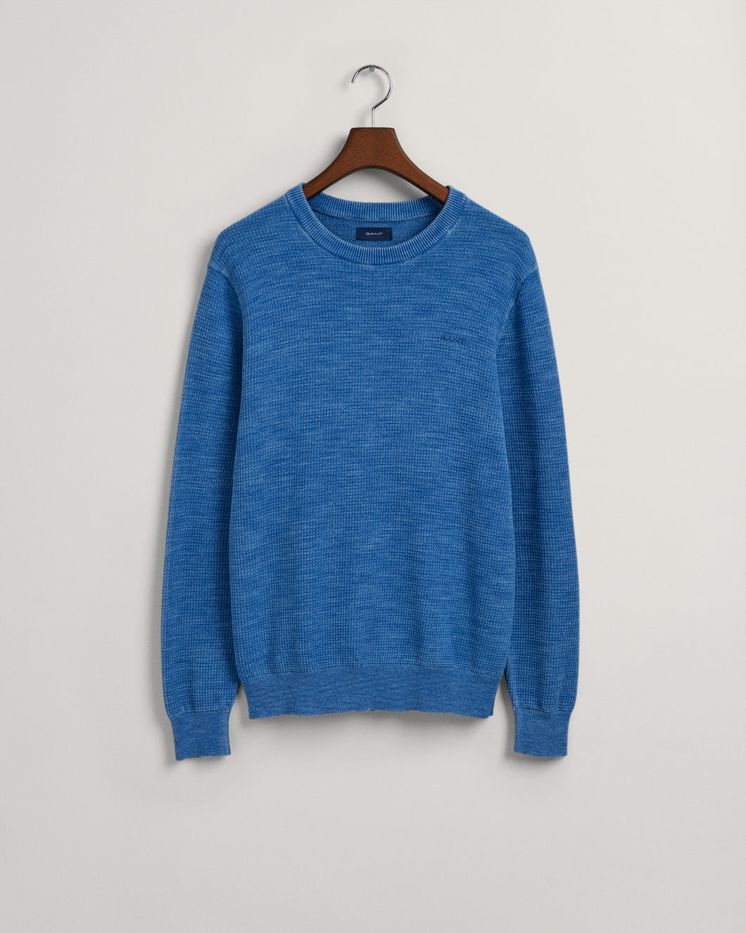 GANT Sunfaded Crew Neck in Mid Blue 8050155