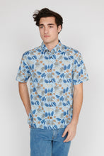Load image into Gallery viewer, Matinique MAklampo BB Short Sleeve Print Shirt - Chambray Blue
