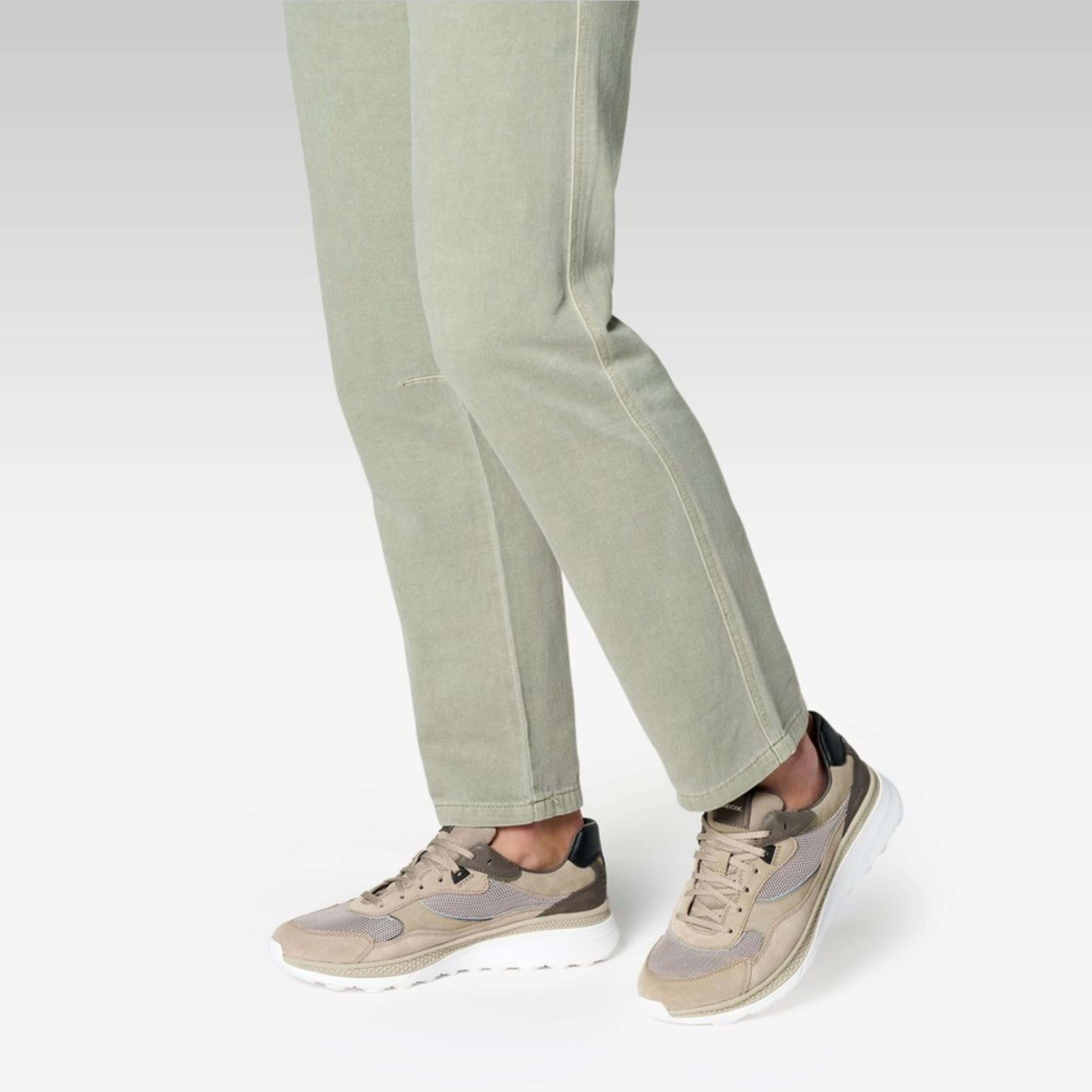 Geox Spherica Actif X1 Low Top Trainers - Sand