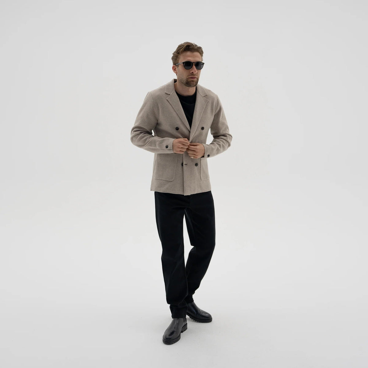 Vingt Quatre Craig Taper Fit Jeans - Stay Black