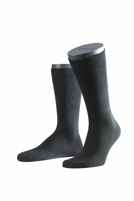 FALKE LONDON Sensitive Socks in Black